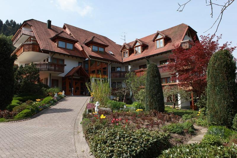 Hotel Garni Cafe Schacher Oberwolfach Екстериор снимка